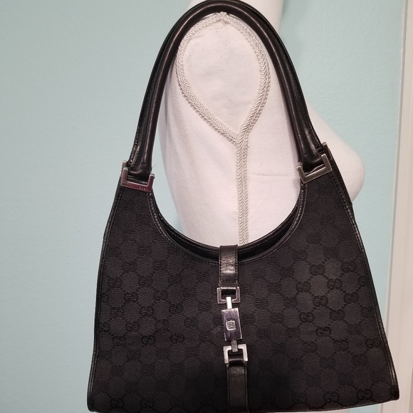 Gucci Handbags - EUC Vintage Gucci Bag